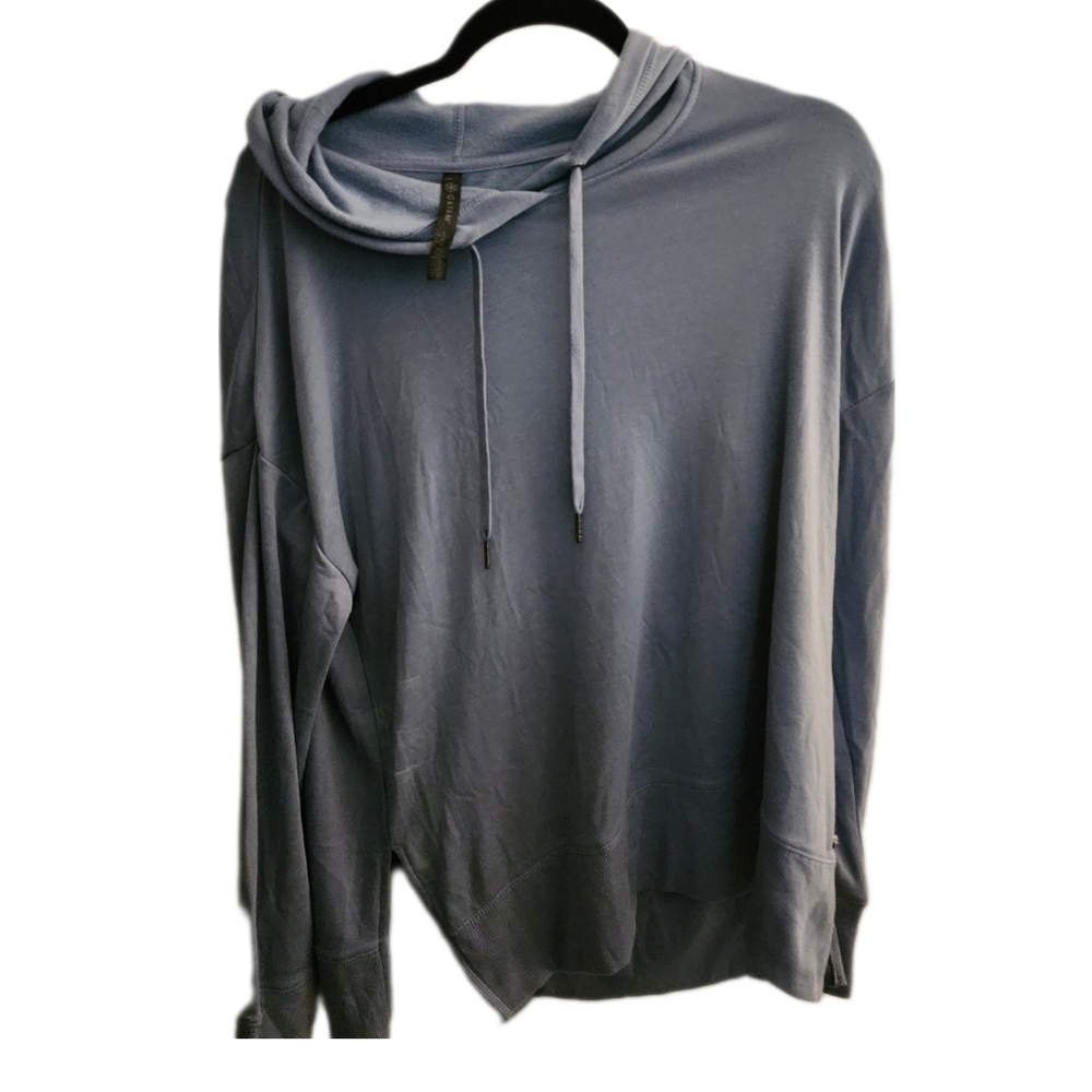Giam Medium-Weight Yoga Hoodie